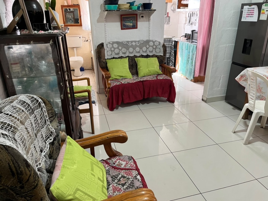 1 Bedroom Property for Sale in Valhalla Park Western Cape